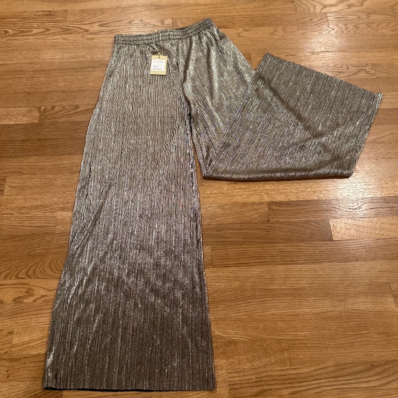 🤎🆕 Torn by Ronny Kobo Wide Leg Gold Pants🤎 - Picture 4 of 6